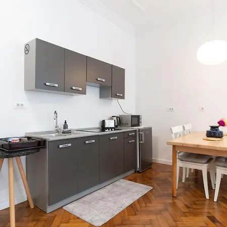 Mimi Carera Apartment & Room Rovinj Exterior photo