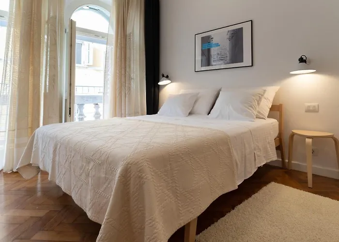 Mimi Carera Apartment & Room