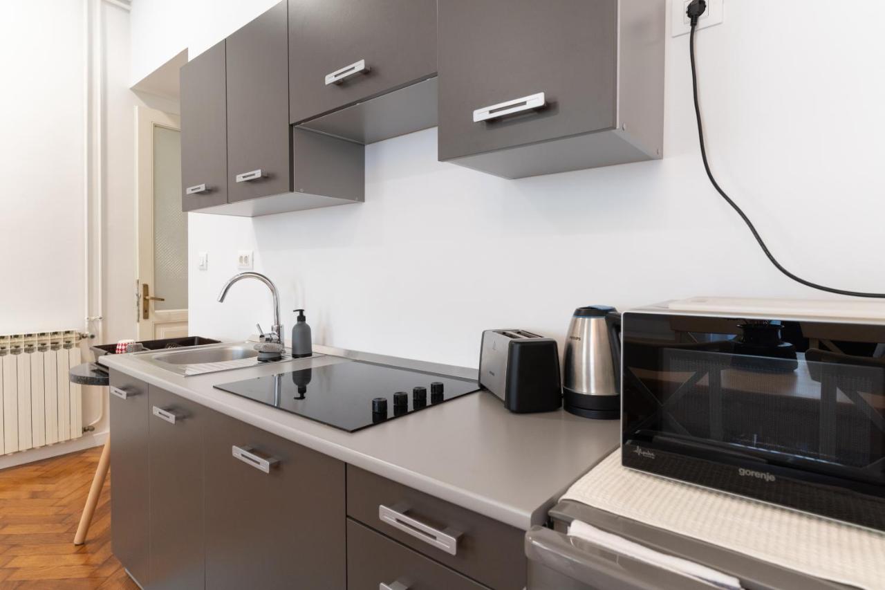 Mimi Carera & Apartament *